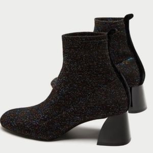 Zara blogger’s favorite Glitter Boots with Velvet Detail Sz 7.5